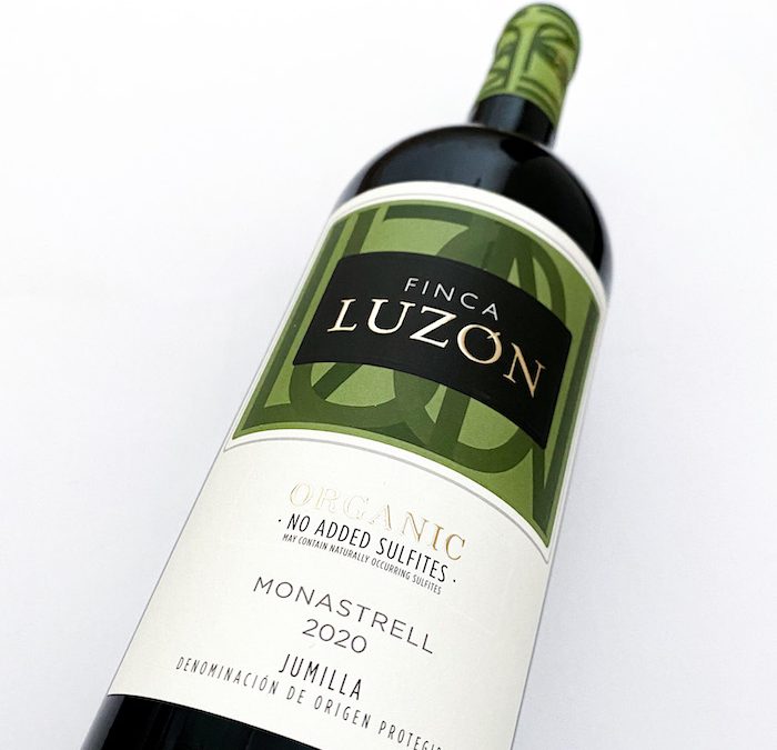 Finca Luzón Organic Jumilla Monastrell 2020
